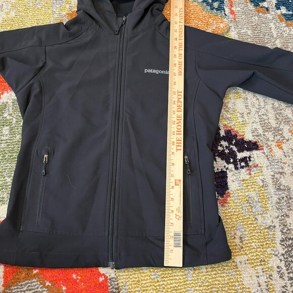 Patagonia W's Simple Guide Softshell Hooded Jacket, Black, Small - Picture 14 of 15